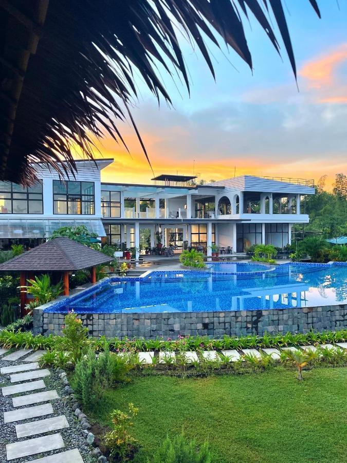 Vistapaloma Beach Resort Odiong Экстерьер фото