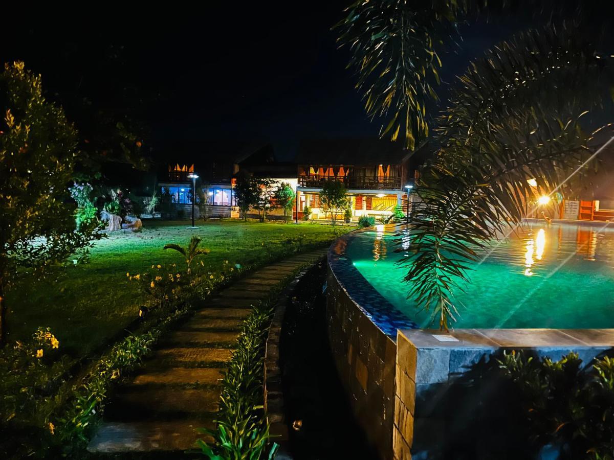 Vistapaloma Beach Resort Odiong Экстерьер фото